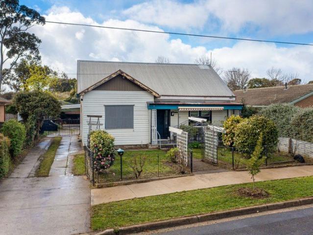 1,607m² of Opportunity in the Heart of Brown Hill