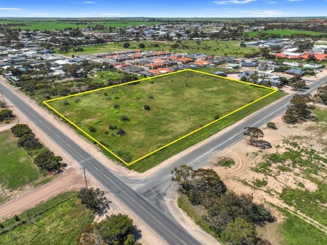 1.62 hectares close to shops and medical centre