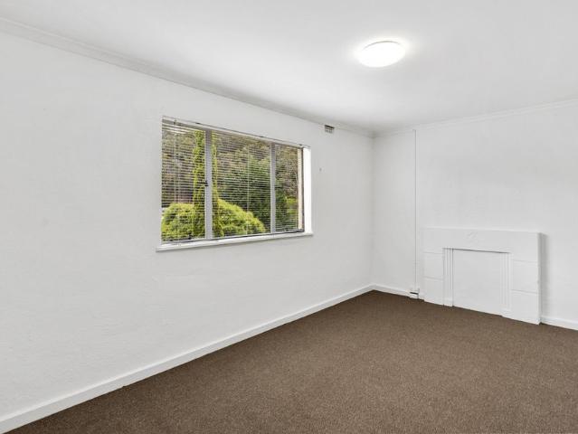 1 / 77 Poets Road, TAS 7000, West Hobart