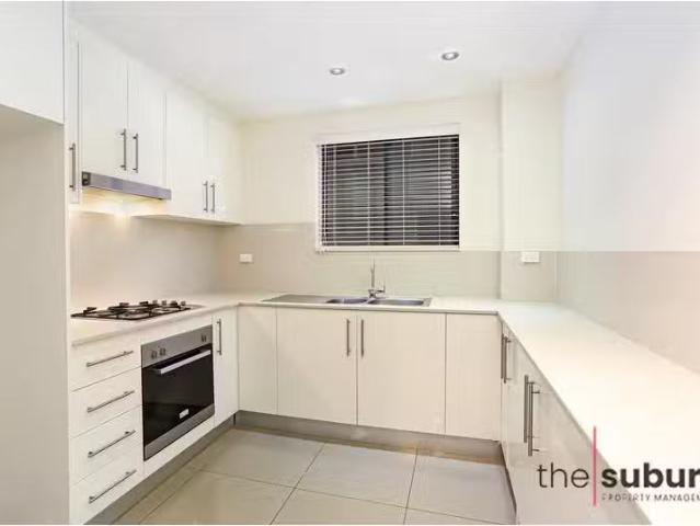 1 / 70 Langdon Rd, Winston Hills House for rent Listed by Mar.