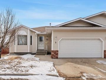 Durham Town Square, Strathcona County, Alberta