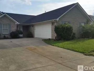 $1, 800 3 Bedroom 2 Bathroom House In Jeffersonv 811 Laurel.
