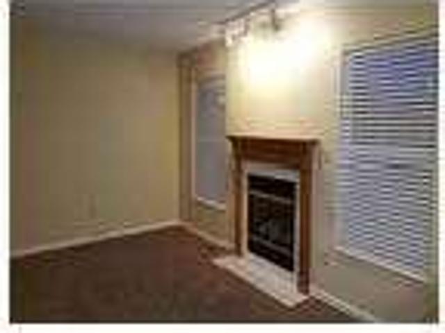 1,817 sq. ft. Hamilton $1,595/mo come and see this one