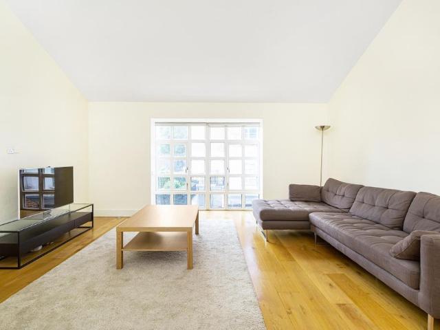 1 8 Graces Mews, London, NW8 9BJ, United Kingdom | 3 bed house for rent #139071630 | Rentberry