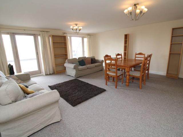 £1,900 To Let