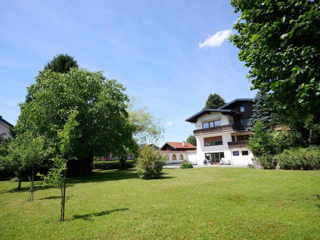 1.934 m² großes Grundstück mit Bestand – Neumarkt am Wallersee