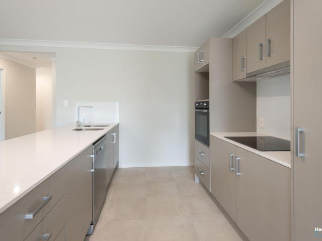 1c Sanur St, MARSDEN, QLD 4132