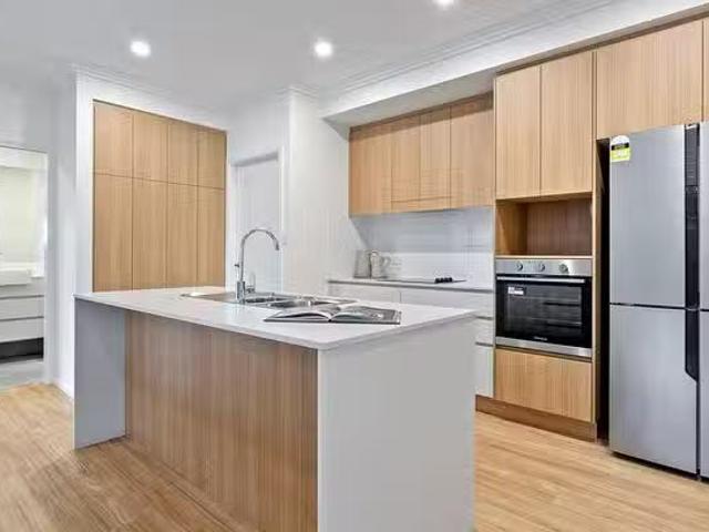1A/22 Eagleview Place, Smithfield, QLD 4878