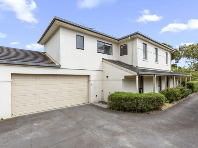 1a/38 Denman Street, East Geelong