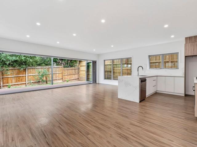 1A Thornbury Lane, Highton, VIC 3216