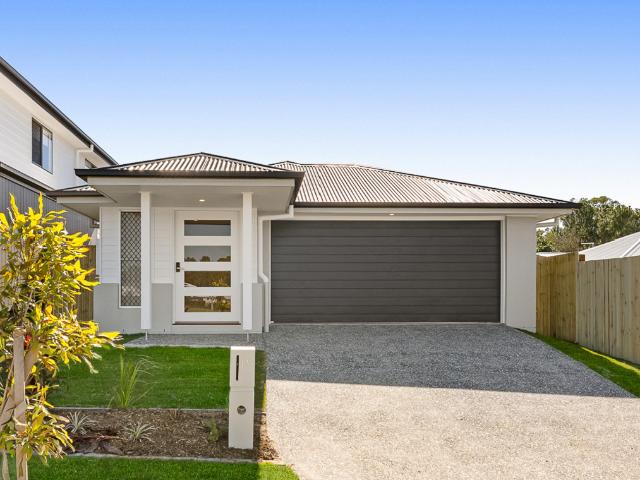 1a Barcrest Drive, Victoria Point QLD 4165