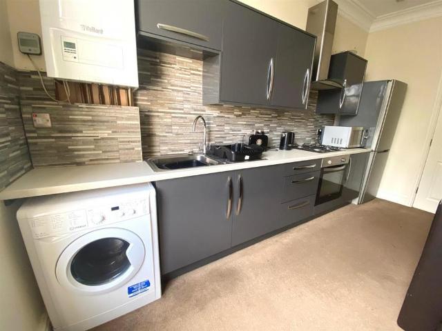 1a Castle Hill, Lancaster LA1 3 bed private hall to rent £542 pcm £125 pw