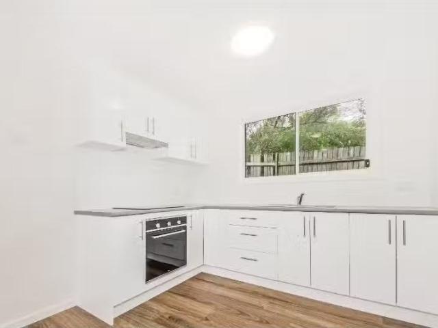 1A Coventry Street, BERKELEY House for rent Listed by The Lea.