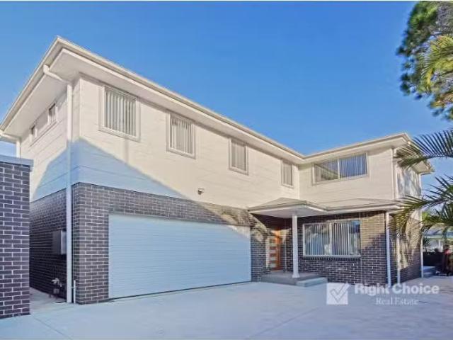1A Cullen Street, Oak Flats House for rent Listed by Right Ch.