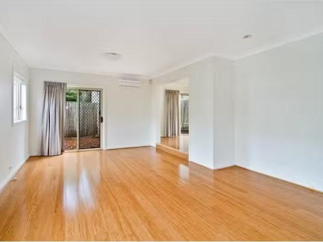 1a Darley Street, FORESTVILLE House for rent Listed by Tahlia.