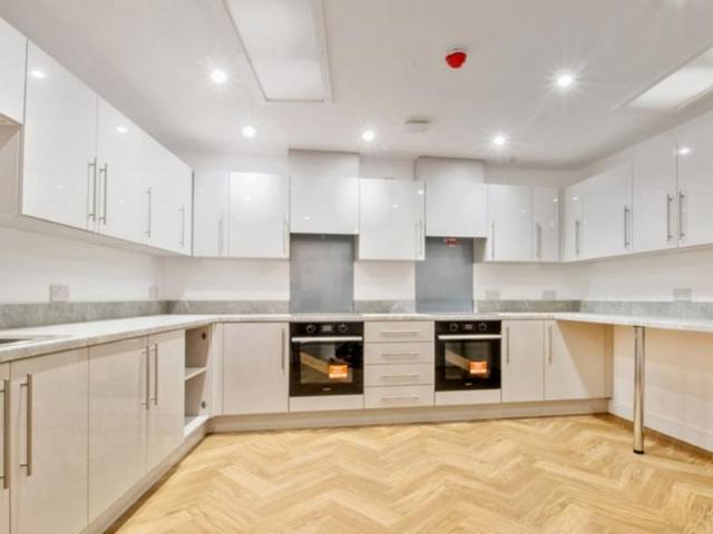 1a George Street CO1 1 bed in a house share to rent £750 pcm £173 pw