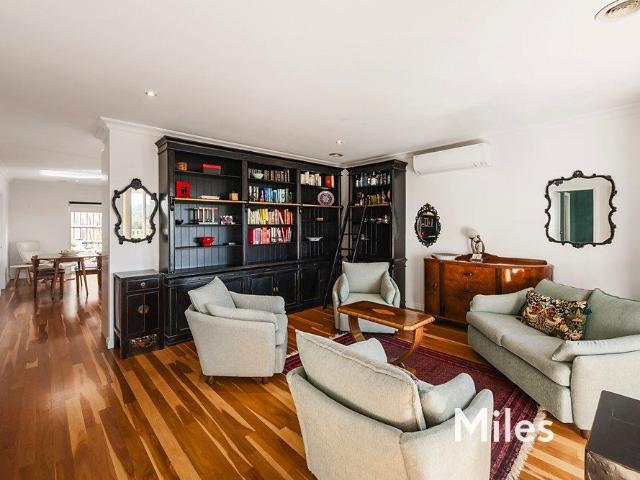 1A Joules Court, Macleod