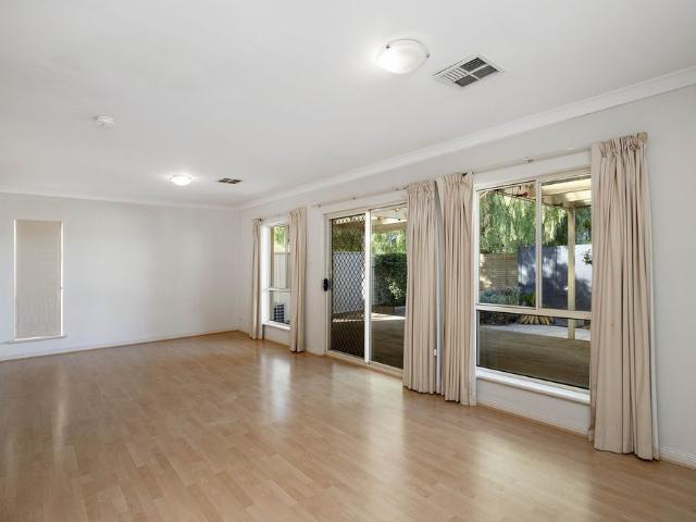 1A Macquarie Avenue, Hillcrest SA 5086