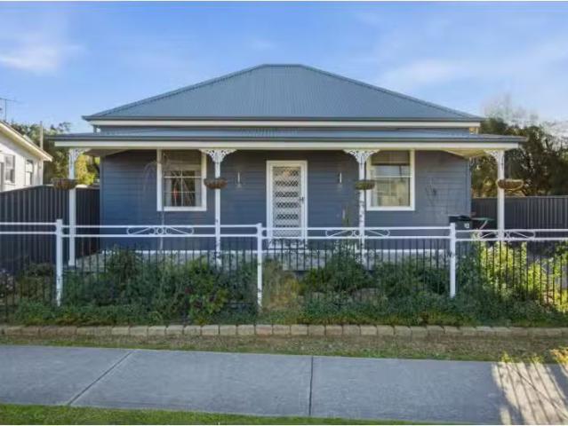 1A Orchard Avenue, Singleton House for rent Listed by Tracey.