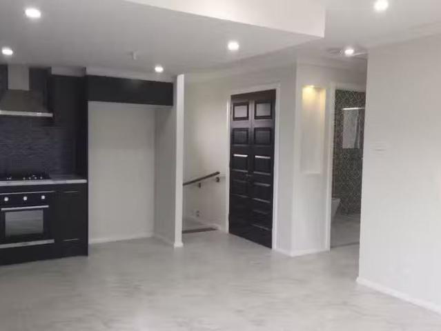 1A Pimlico Crescent, Colebee, NSW 2761 House for Rent