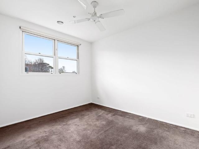 1A Snowdon Avenue CAULFIELD