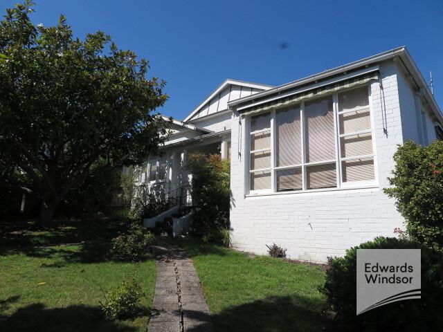 1a St Stephens Avenue Sandy Bay 7005 Australia Edwards Windsor