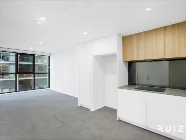 1B/325 Northbourne Avenue, Lyneham Apartment for rent Listed.