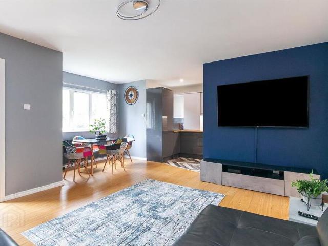 1b Braeview Apartments, Braeside Avenue, Newtownabbey, BT36 6AR
