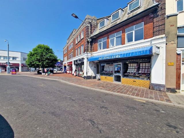 1B Central Buildings, London Road, Bognor Regis, West Sussex PO21, 1 bed flat to rent, £850 pcm | PrimeLocation
