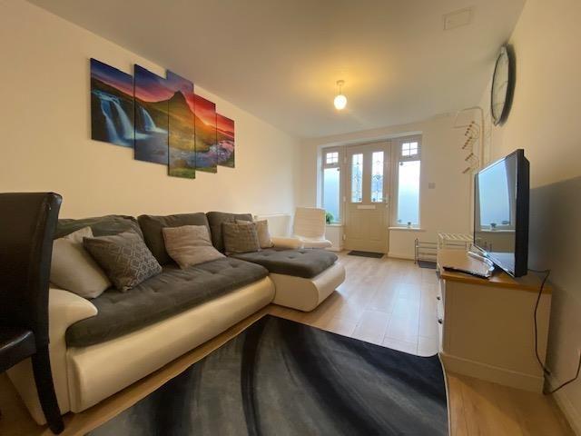 1B Silver Street, Peterborough PE2, 2 bed flat to rent, £900 pcm | PrimeLocation