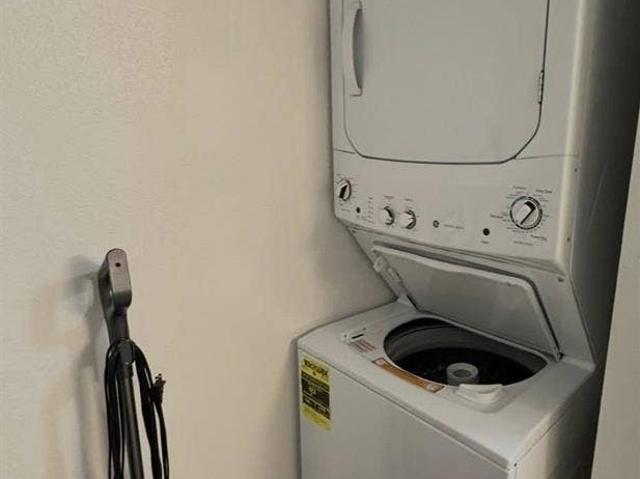 1bd 1ba furnished condo July15