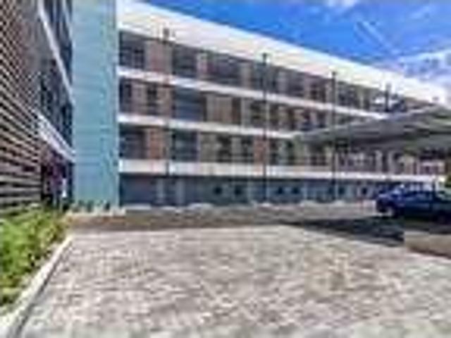 1Bed 1Bath Now Available