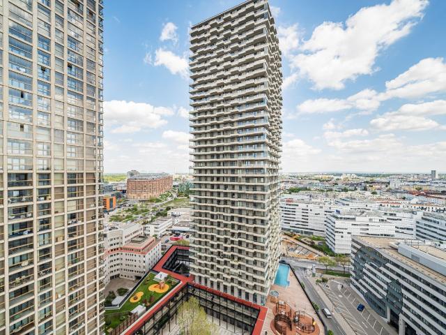 1BR Apartment on the 18th floor, Vienna Amsterdam Apartments for Rent