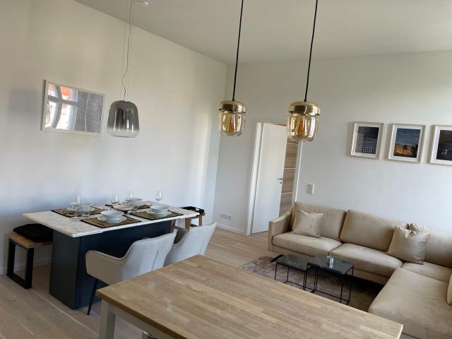 1dr Apt at Botanische Garten, Berlin Amsterdam Apartments for Rent
