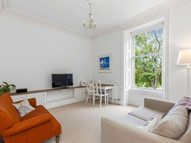 1F2, 142 Brunton Gardens