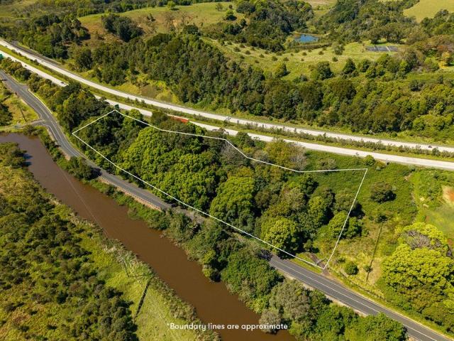 1Ha of Rural Zoned Land Close to the Coast