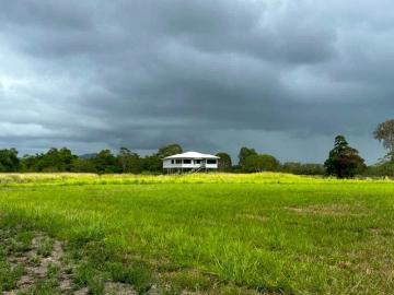 Glen Boughton, Yarrabah, Low Island, Queensland, Queensland