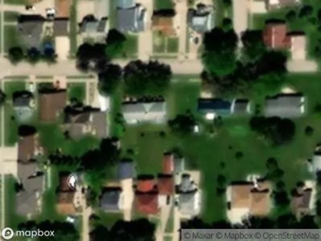 1st Ave NE