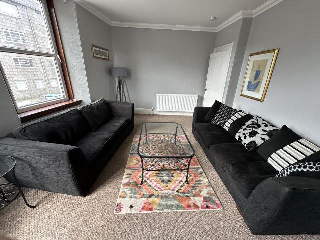 1st Flr Flat, 32 South Mount Street, Aberdeen AB25, 2 bed flat to rent, £750 pcm | PrimeLocation