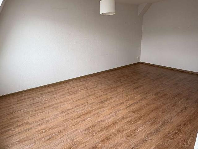 1Raum Wohnung in Stadtfeld Ost