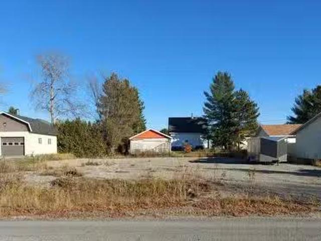 1Re Rue O. Landrienne, QC, J9T 1V0 vacant land for sale Lis.