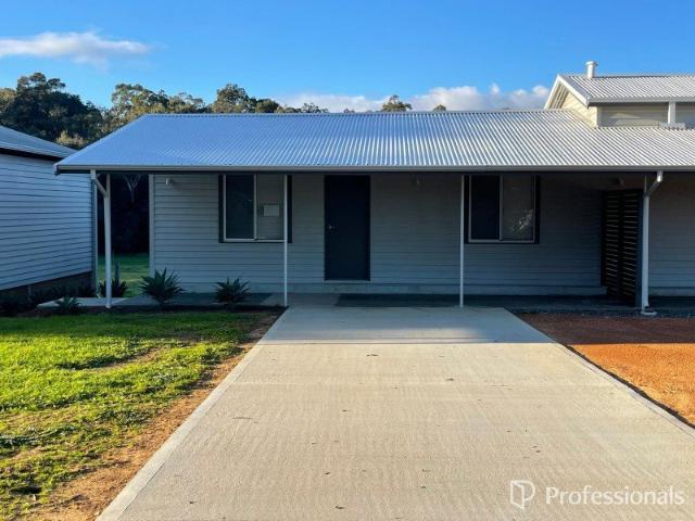 1x1 DUPLEX WITH OPEN PLAN LIVING