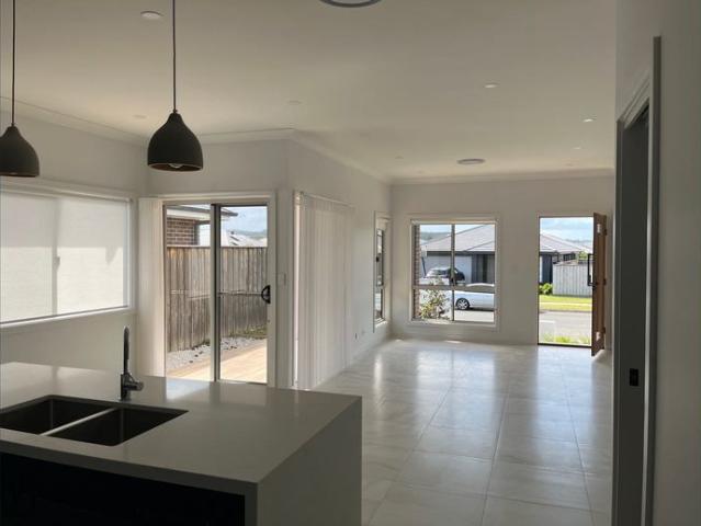 1year Old Modern Family Home Prime Fletcher Living Close to Schools, Shops & Parks