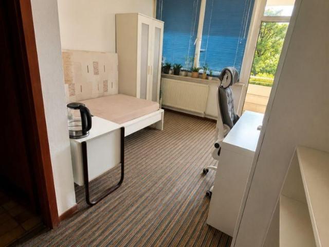 1Zimmer möbliertes Appartement, 20 qm mit Balkon, in Toplage in Kaiserslautern zu vermieten