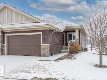 St Albert, Alberta - Patio, Office room