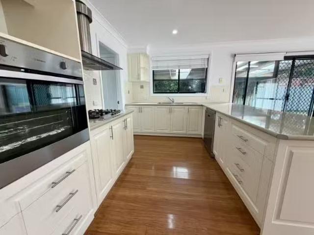 23 The Grange, HILLVUE House for rent Listed by Whitney Marti.