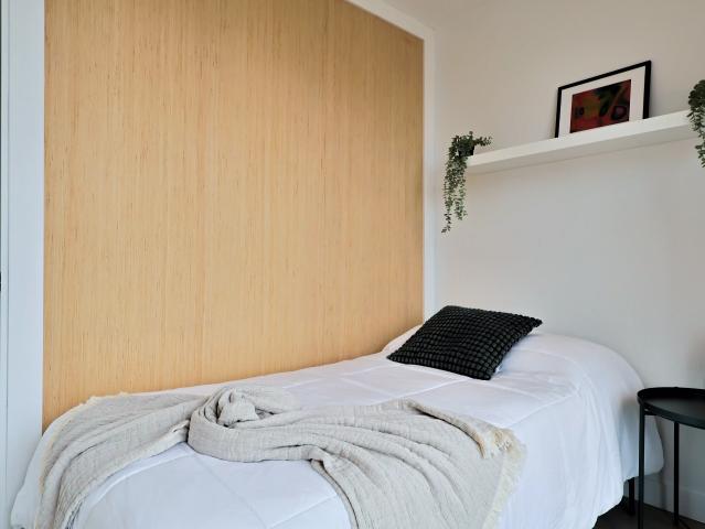 23 W Cordova St, Student Housing In Vancouver | Amber