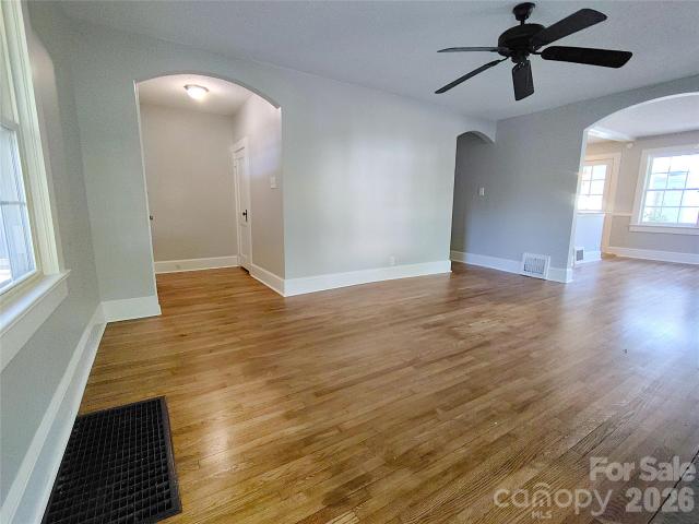 23 Woodley Avenue