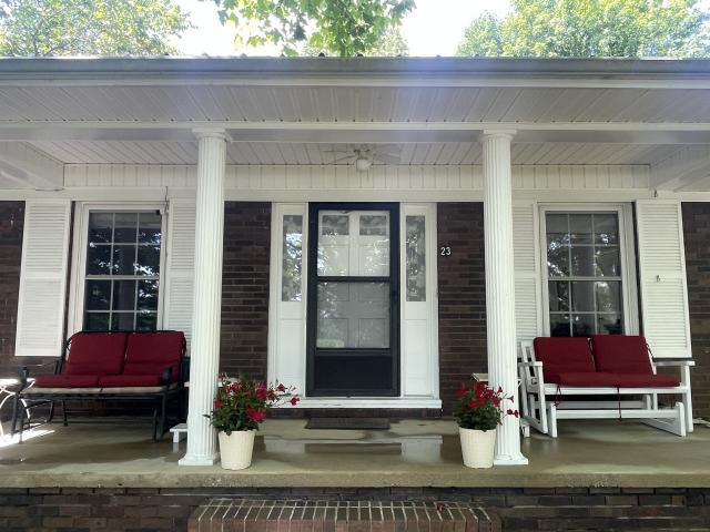 23 Woods Edge Rd