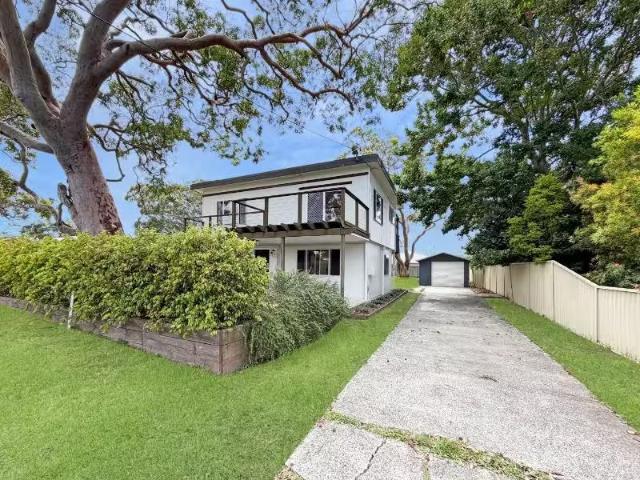 23 Adeline Avenue, Lake Munmorah House for rent Listed by Jac.